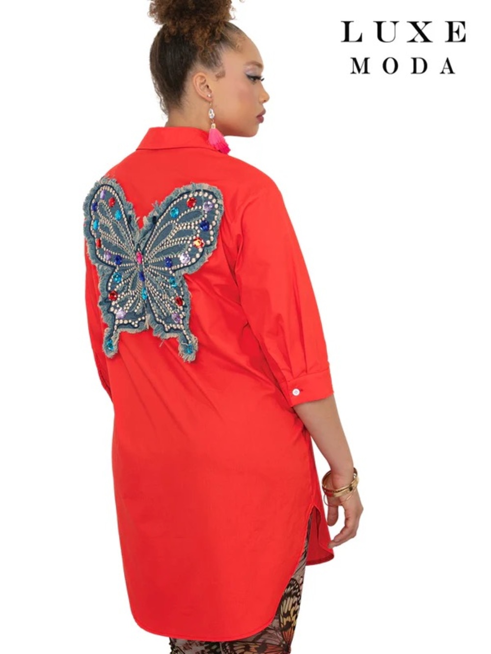 Moda Luxe Denim Button-Back Butterfly designed Tunic